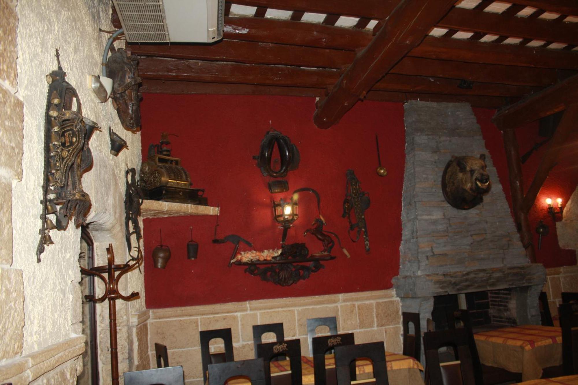 Hostal Restaurante La Diligencia Cunit Exteriör bild