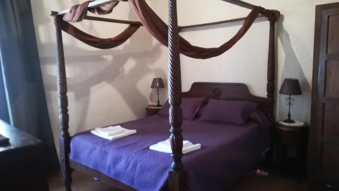Hostal Restaurante La Diligencia Cunit Exteriör bild