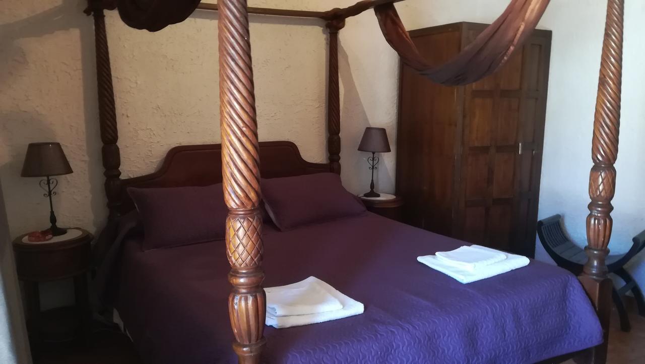Hostal Restaurante La Diligencia Cunit Exteriör bild