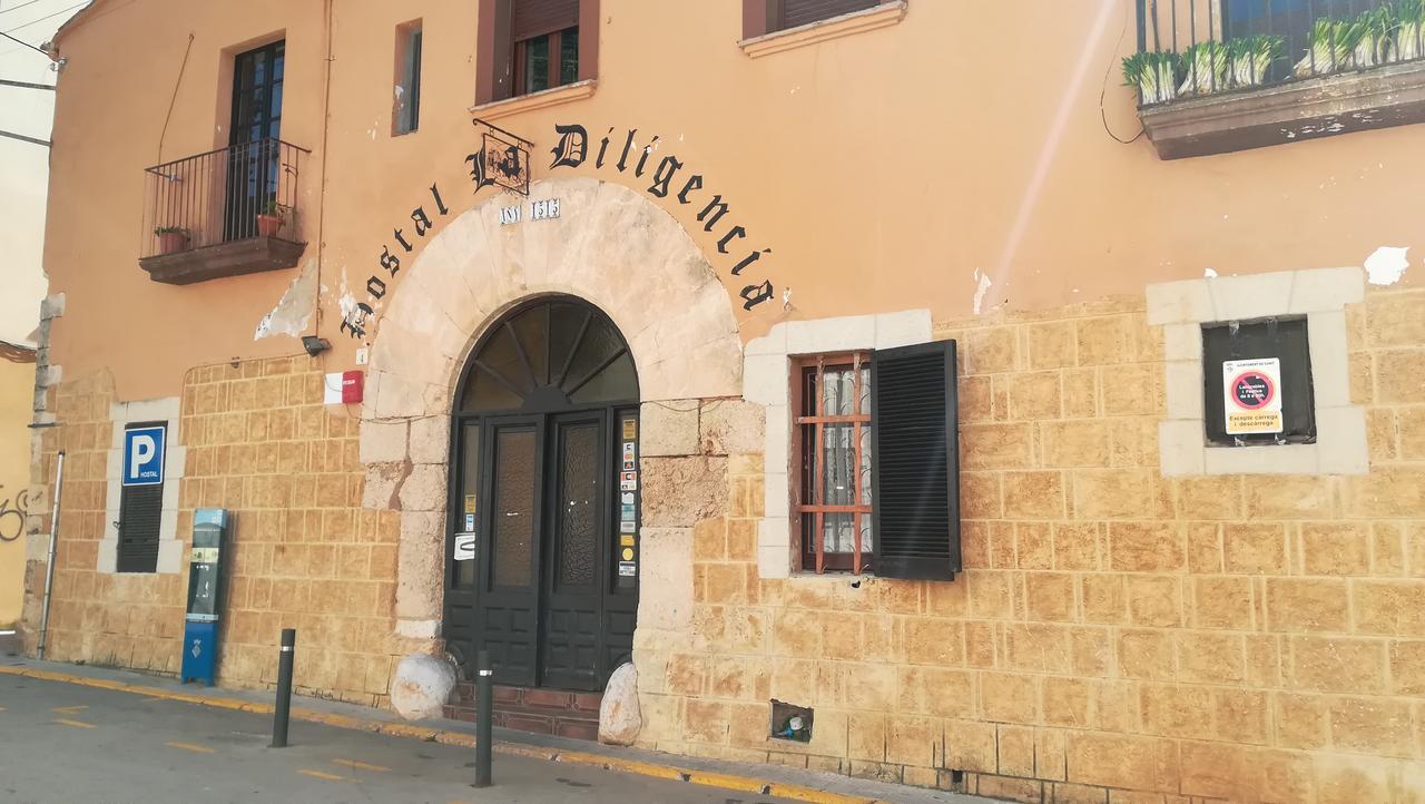 Hostal Restaurante La Diligencia Cunit Exteriör bild