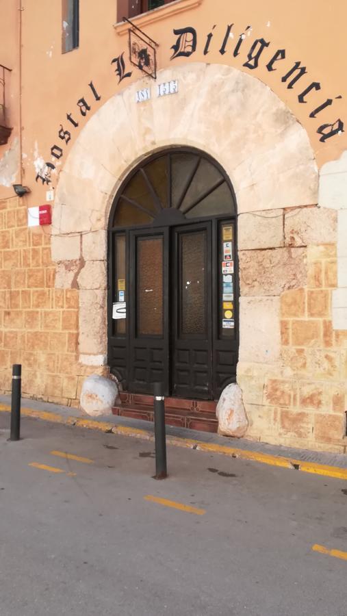 Hostal Restaurante La Diligencia Cunit Exteriör bild