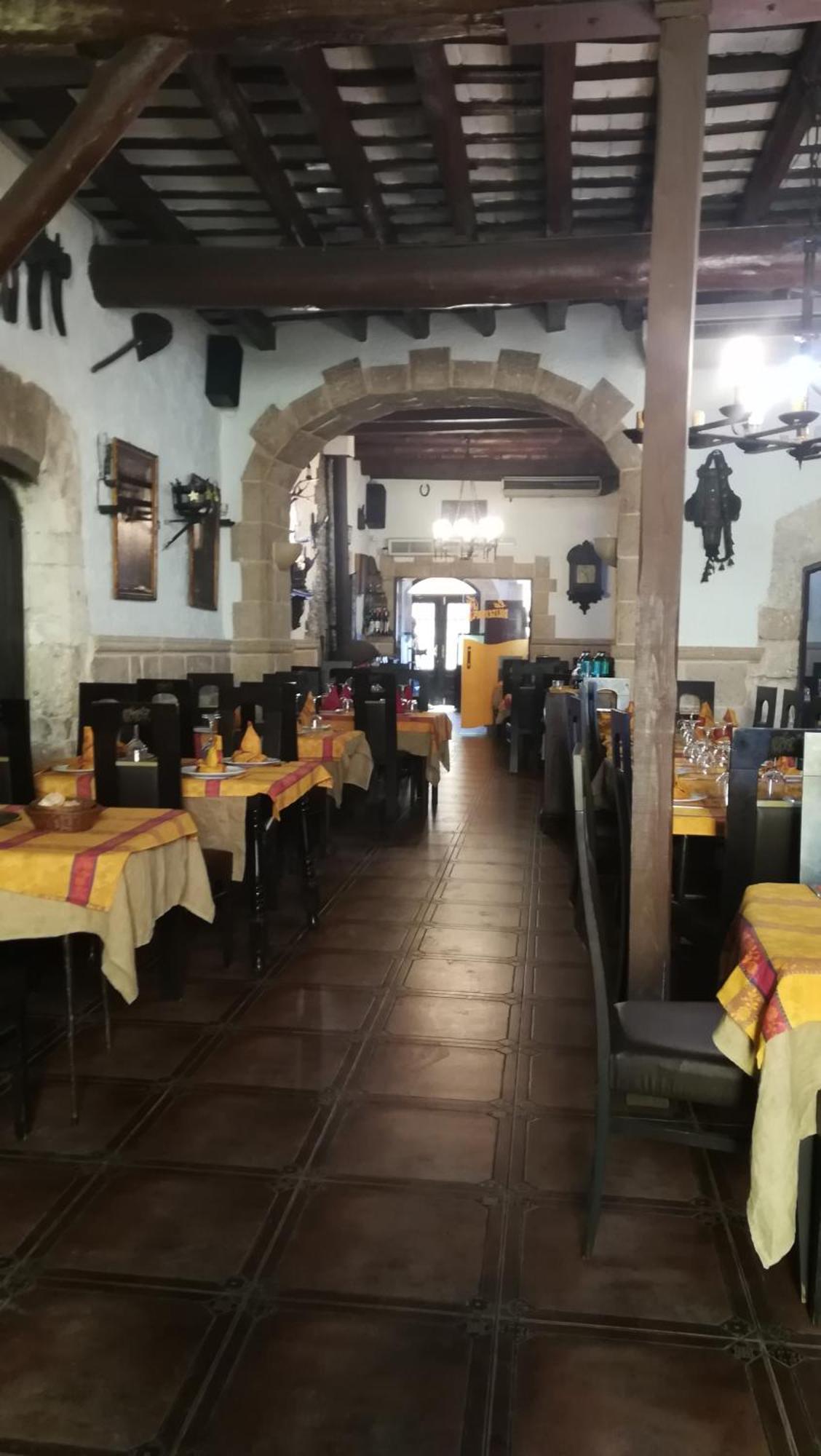 Hostal Restaurante La Diligencia Cunit Exteriör bild