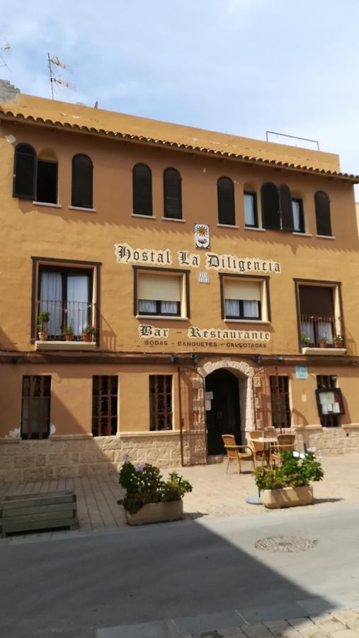 Hostal Restaurante La Diligencia Cunit Exteriör bild